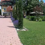 Apartman éden *