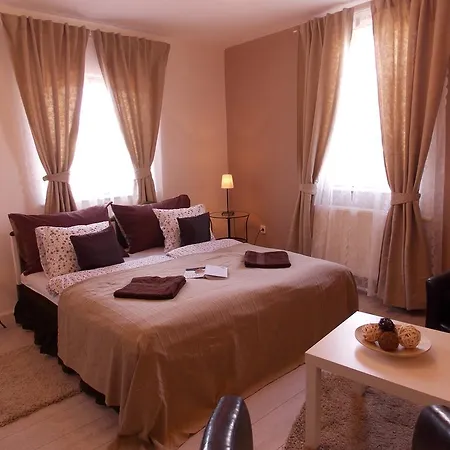 Eden Apartmanhaz Lejlighed