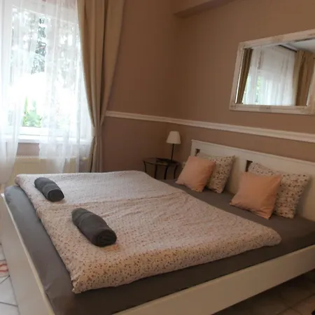 Apartment Eden Apartmanhaz Balatonfured