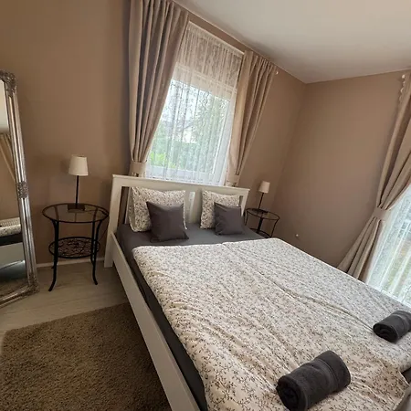 Eden Apartmanhaz Lejlighed